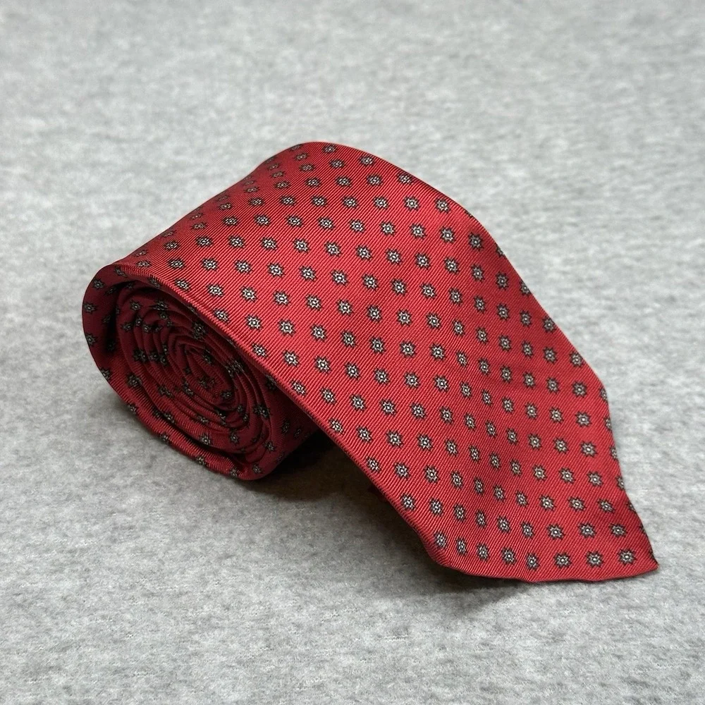 Vintage Lord & Taylor The Man's Shop Italian Silk Tie Red Floral Medallion